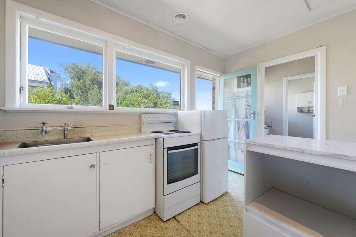 3/872B Dominion Road_2