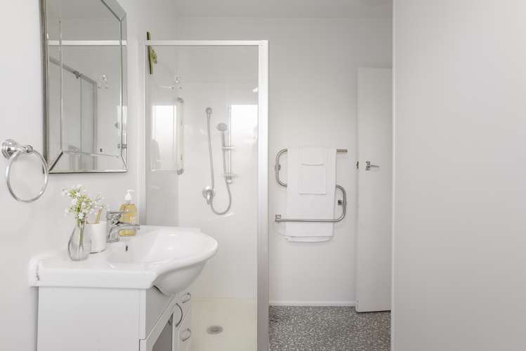 2/43 Grange Road Mount Eden_10