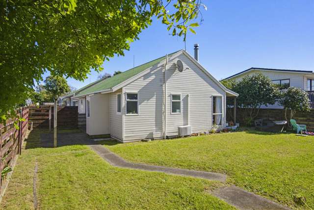 Fantastic 3 bedroom rental - Paraparaumu Beach