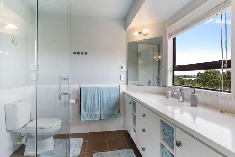 49 Rushgreen Avenue Pahurehure_12