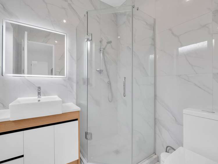 9 Puruatanga Drive Flat Bush_13