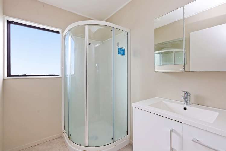 11 Holmes Place Flaxmere_9