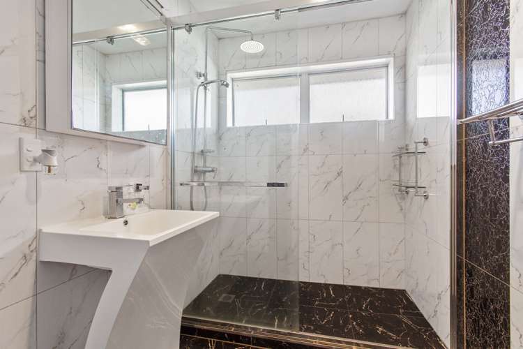 2 Clare Place Mount Wellington_12