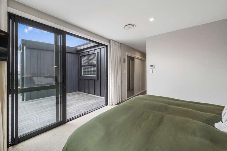 16 Sloane Avenue Tihiotonga_16