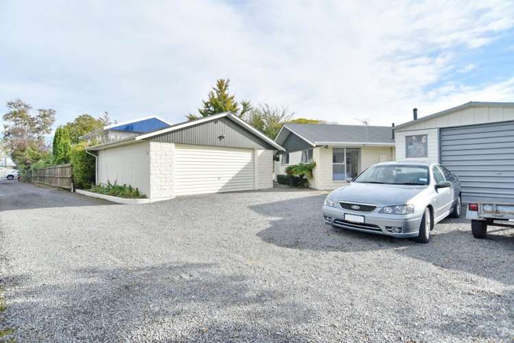 10 Main North Road Woodend_23