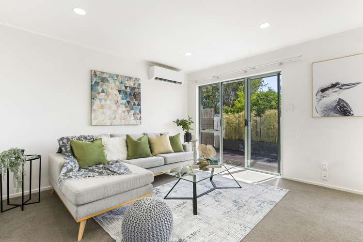 2/67 Andrew Road Howick_6
