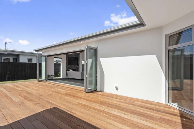 17 Picadilly Avenue Casebrook_24