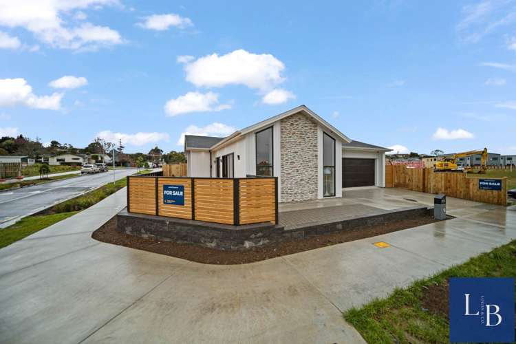 38 Furlough Road Opaheke_1