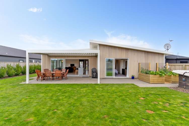 8 Tuatahi Avenue Solway_25