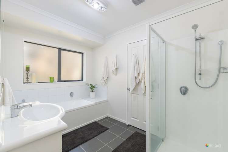 25 Aragon Grove Kingsley Heights_8