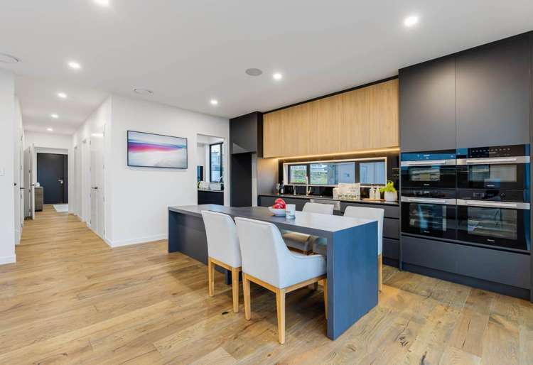 7 Pakirikiri Street Long Bay_9