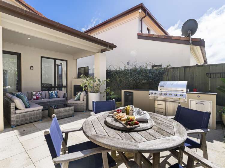 25 Bridgefield Crescent Flat Bush_14