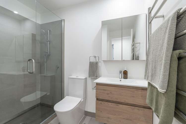 106/1817A Great North Road Avondale_8