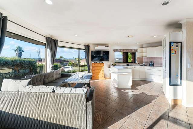 62 Rushgreen Avenue Pahurehure_4