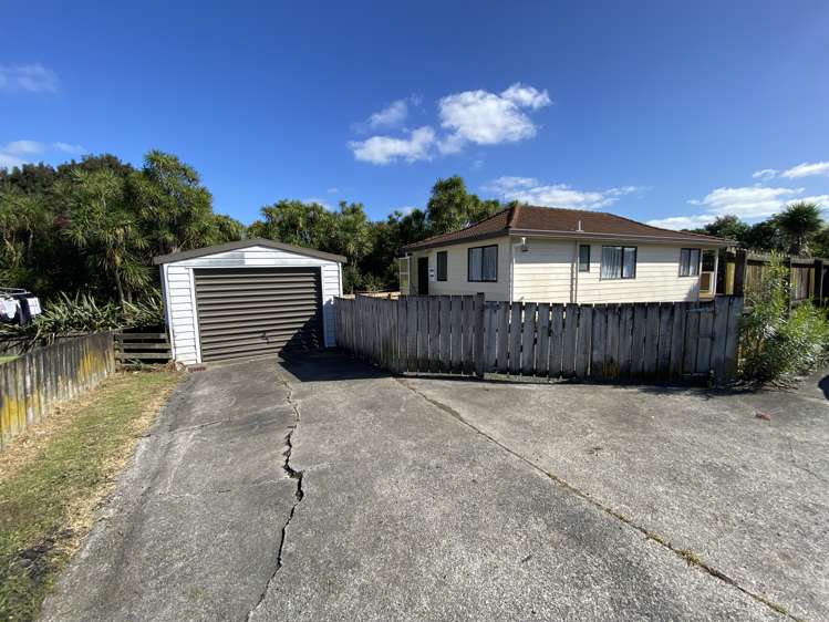 2/143 Canal Road Avondale_14
