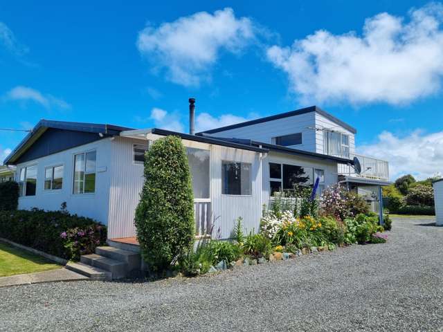 SUNNY, SPACIOUS & WELCOMING