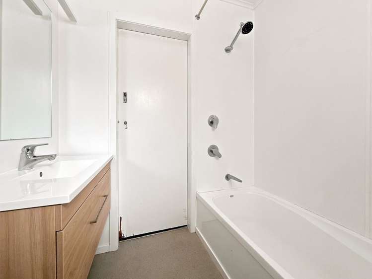 38B Seabreeze Road Devonport_10
