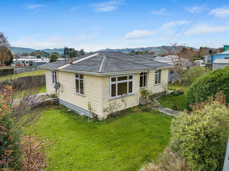 14 Stuart Street Owaka_2