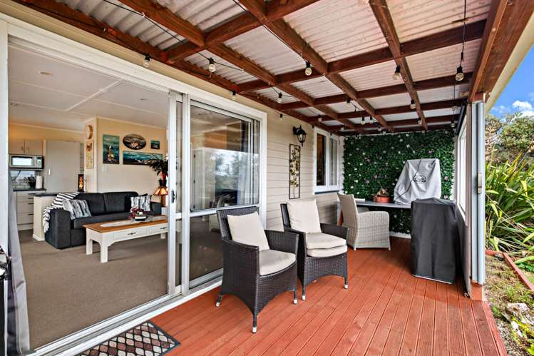 26 Ashwell Drive Port Waikato_15