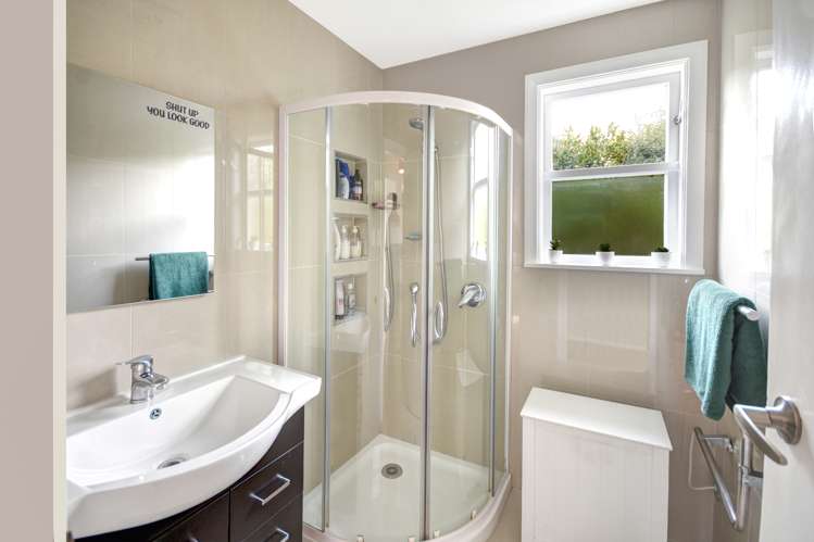 7 Scotland Terrace Green Island_11