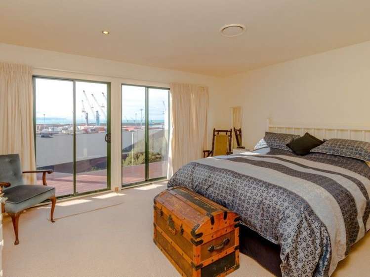 10 Hornsey Road Bluff Hill_14