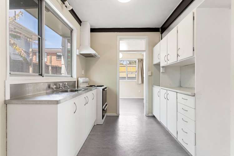 1 and 2/49 Orams Road, Manukau Hill Park_21