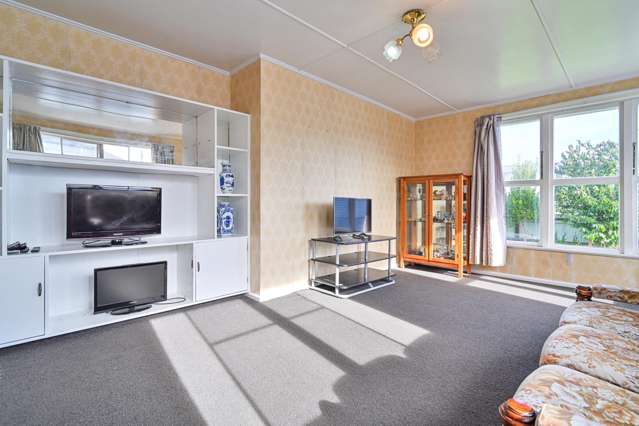 407 Montgomery Street Raureka_4