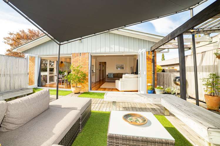 7 Jennifer Place Chartwell_24