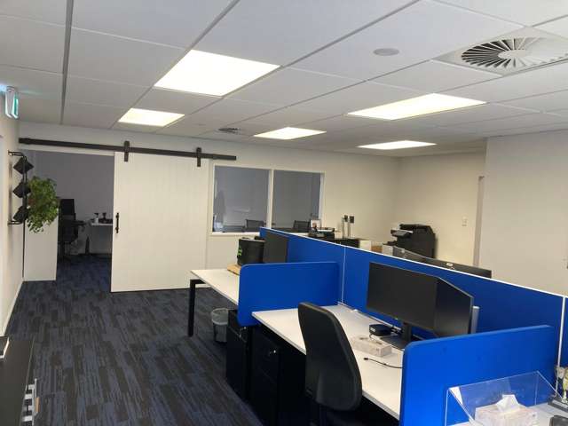 48-50 Lunn Avenue Mt Wellington_2