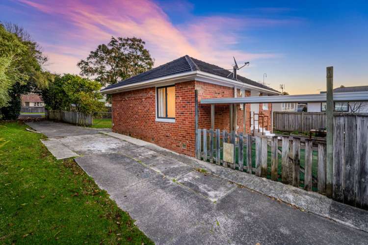 54 Waipani Road Te Atatu Peninsula_13