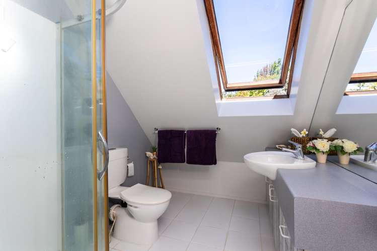 6 Learmonth Avenue Birkenhead_16