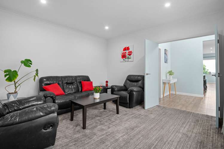 1 Waireka Road Rototuna North_10