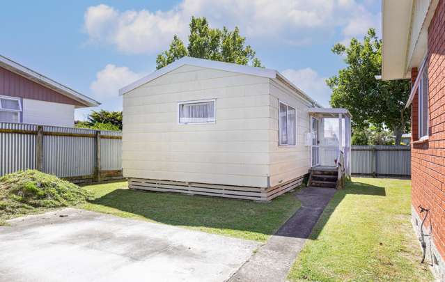 Self-contained one bedroom granny flat