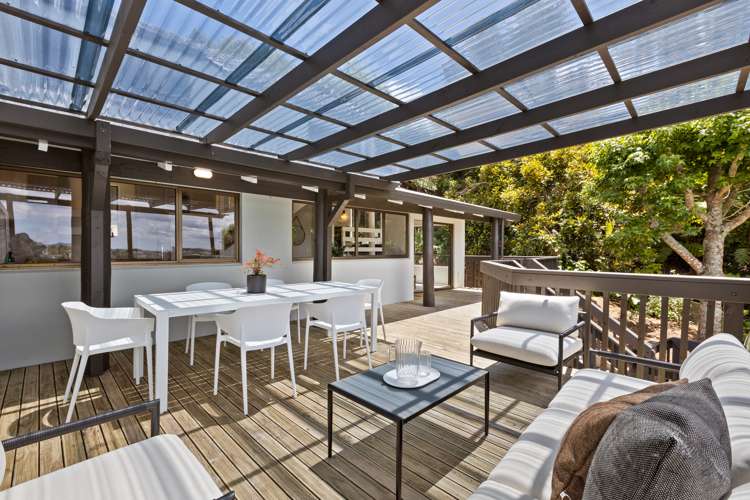 2/31 King Richard Place Browns Bay_7