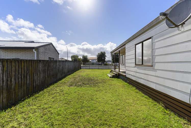 74 Maplesden Drive Clendon Park_22