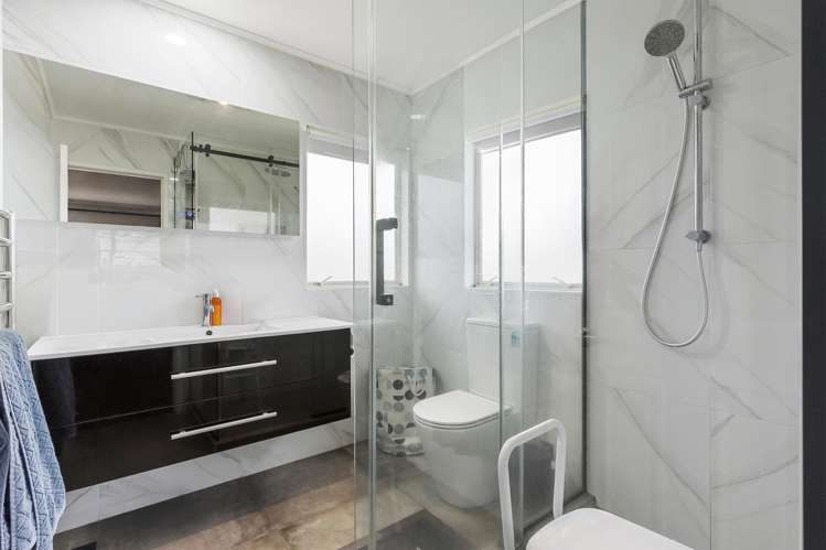 24 Corta Bella Place Golflands_17