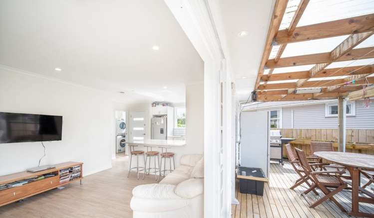 1/1 Cooper Place Papakura_10