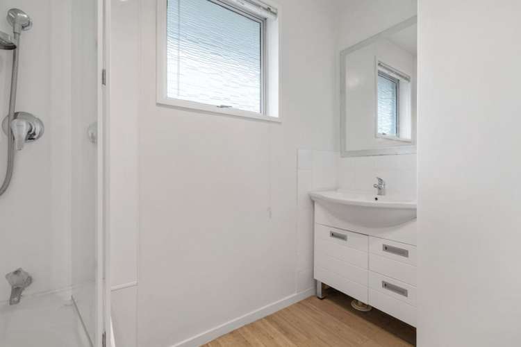 46 Oakley Crescent Hornby_16