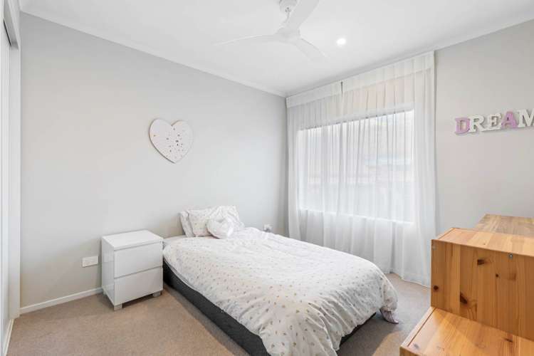 9 Koura Drive Red Beach_11