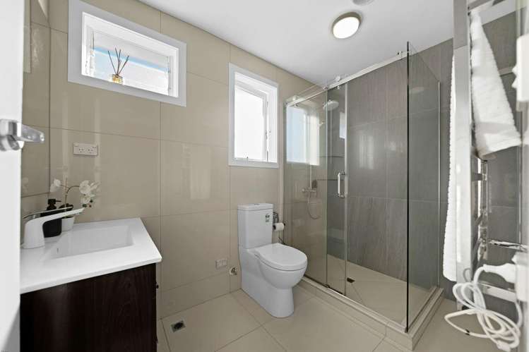 71 Larnoch Road Henderson_16