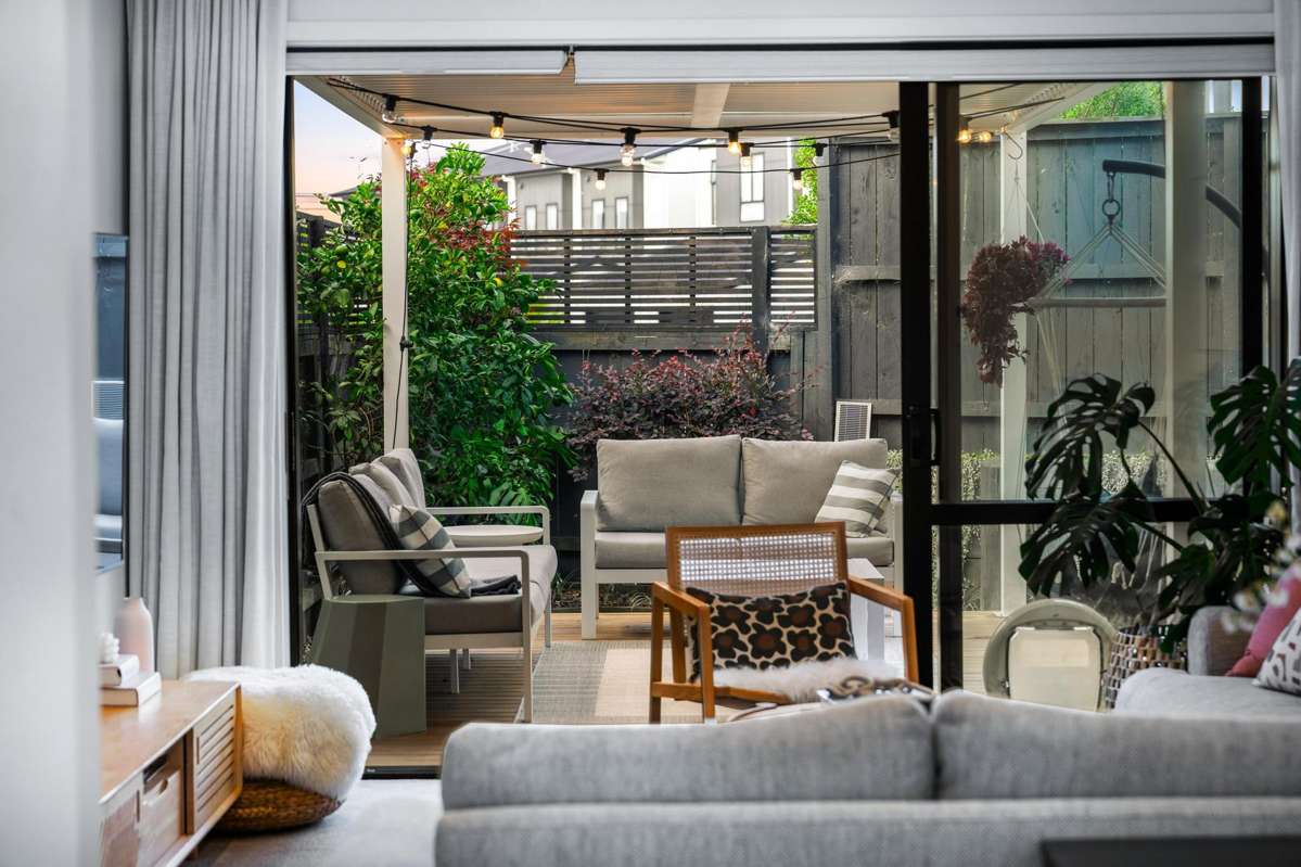 3 Frances Bryers Road_3