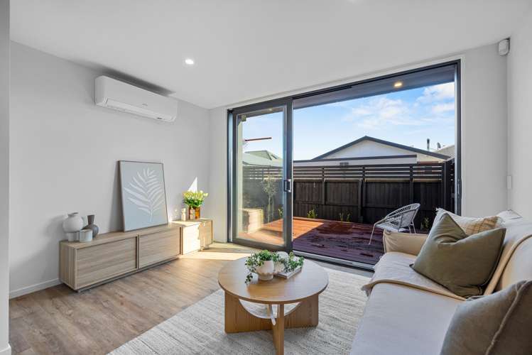 5/102 Warrington Street_0