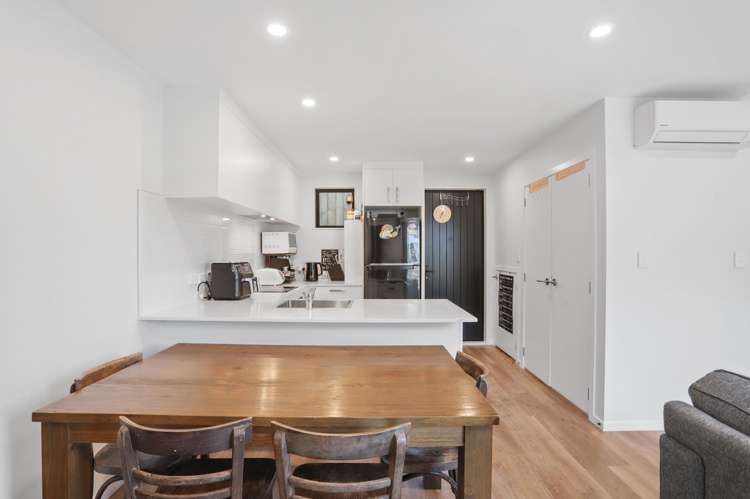 5 Tokai Place Glen Eden_3