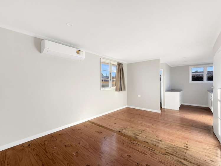 256 Balmoral Drive 11139_2