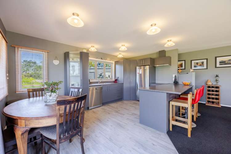 2/281 Lindsay Road Waipukurau_5