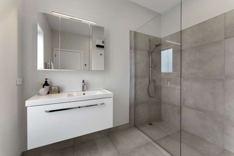 33 Chandler Crescent Clyde_10