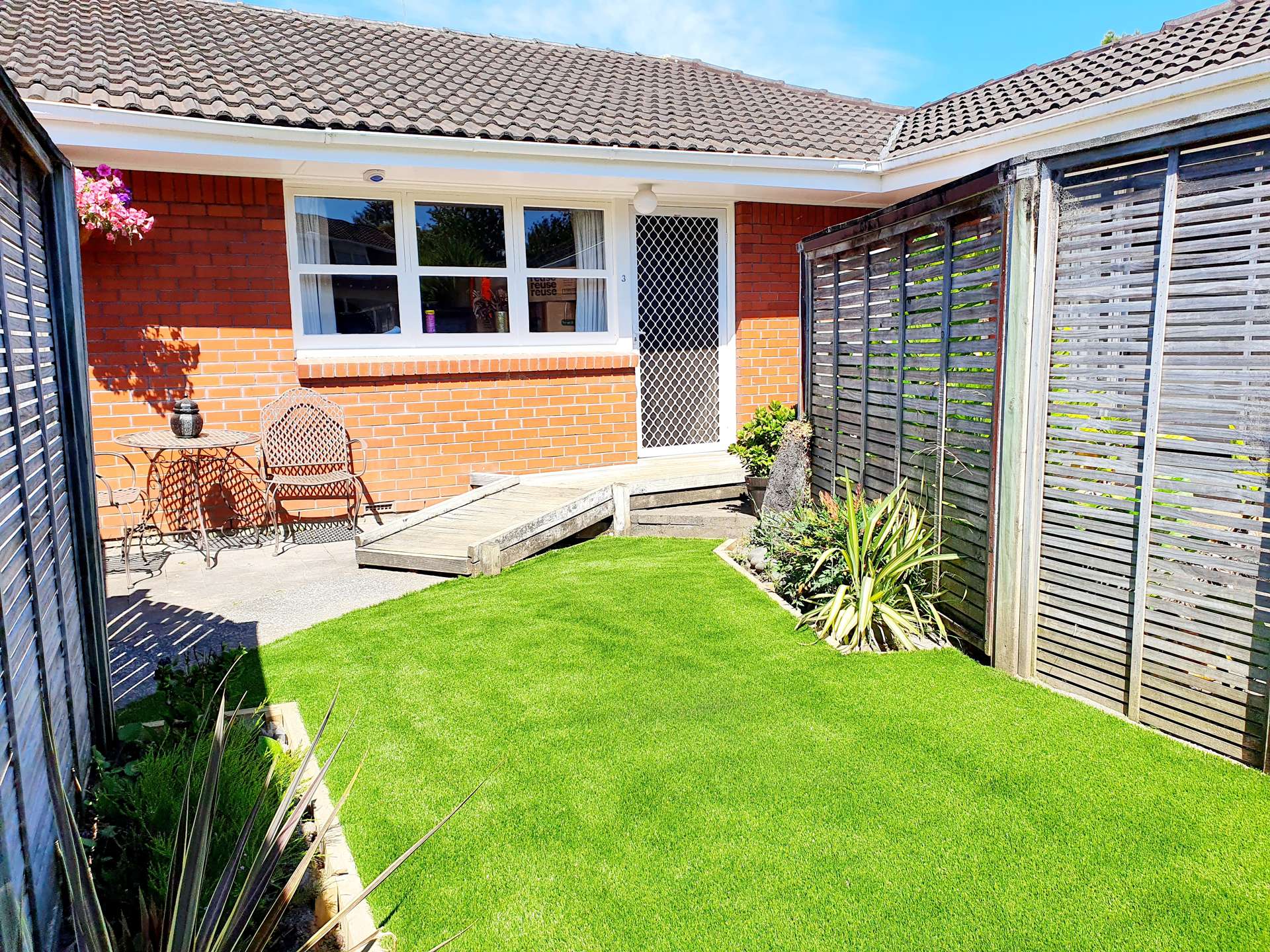 3/44 Stanaway Street Hillcrest_0