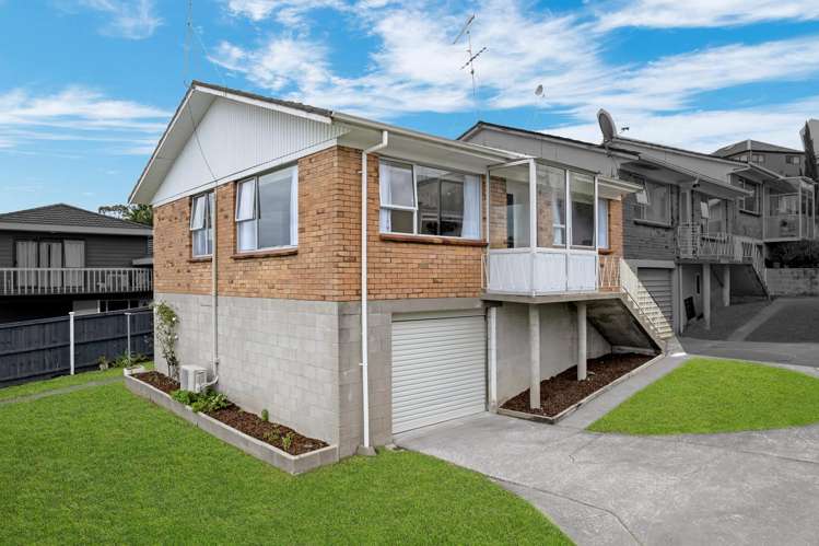 1/1 Griffen Park Road Mount Roskill_21
