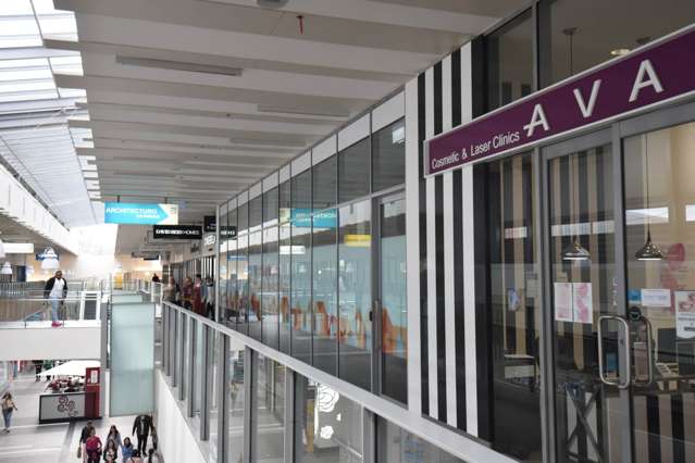 SYLVIA PARK MEZZANINE LEVEL OFFICE