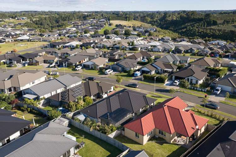 132 Puhirake Crescent Pyes Pa_20